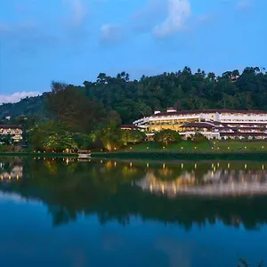 Cinnamon Citadel Hotel